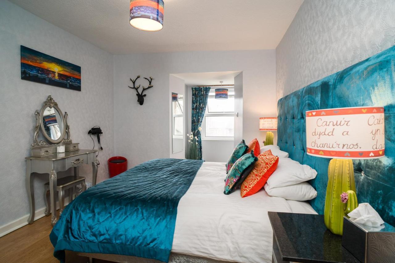 Starling View Boutique Stunning Seafront View Apartment Aberystwyth Esterno foto