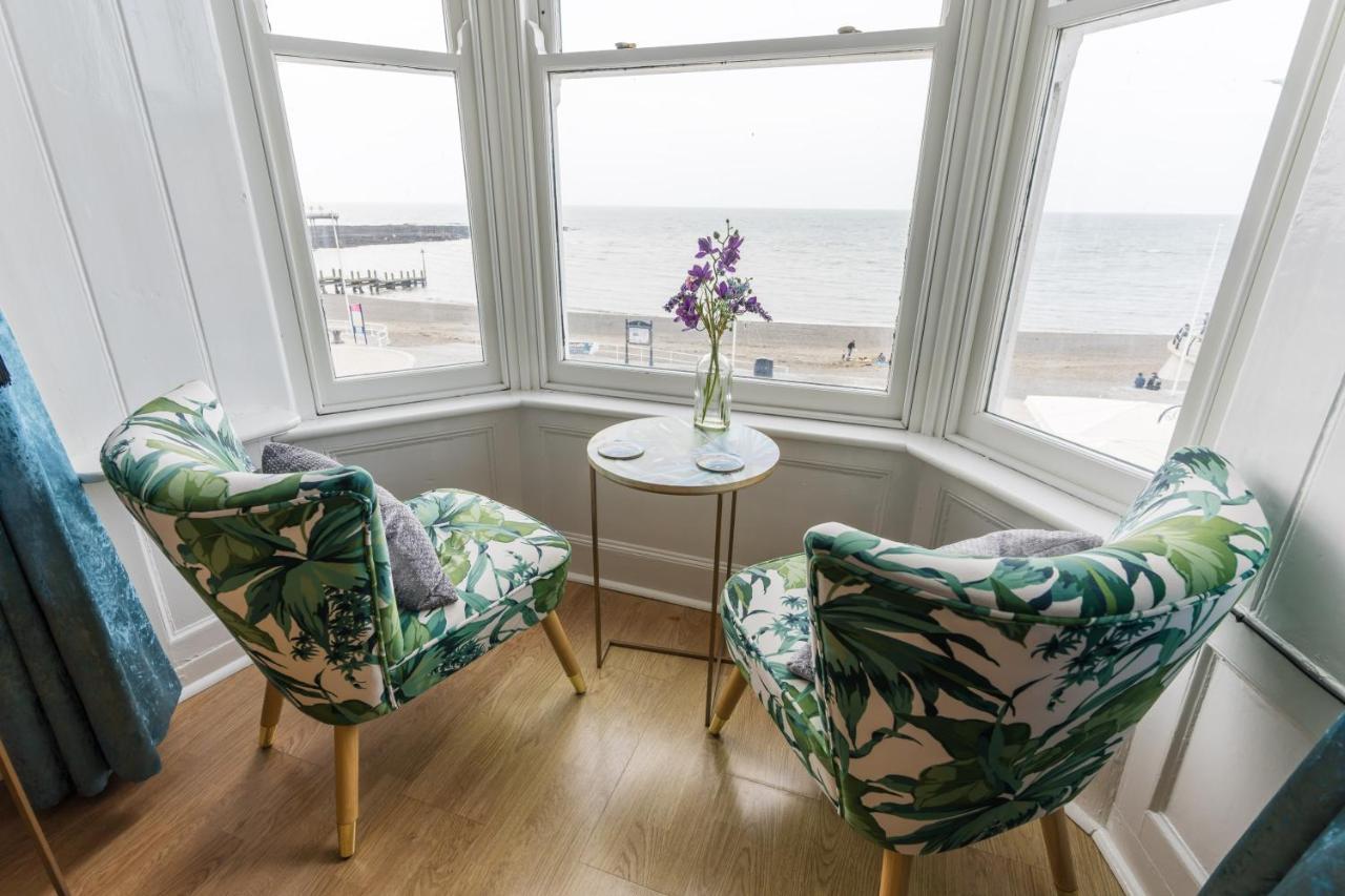Starling View Boutique Stunning Seafront View Apartment Aberystwyth Esterno foto